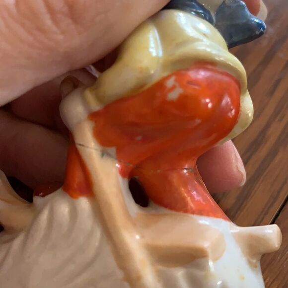 Vtg ceramic boy skiing figurine - Picture 9 of 9